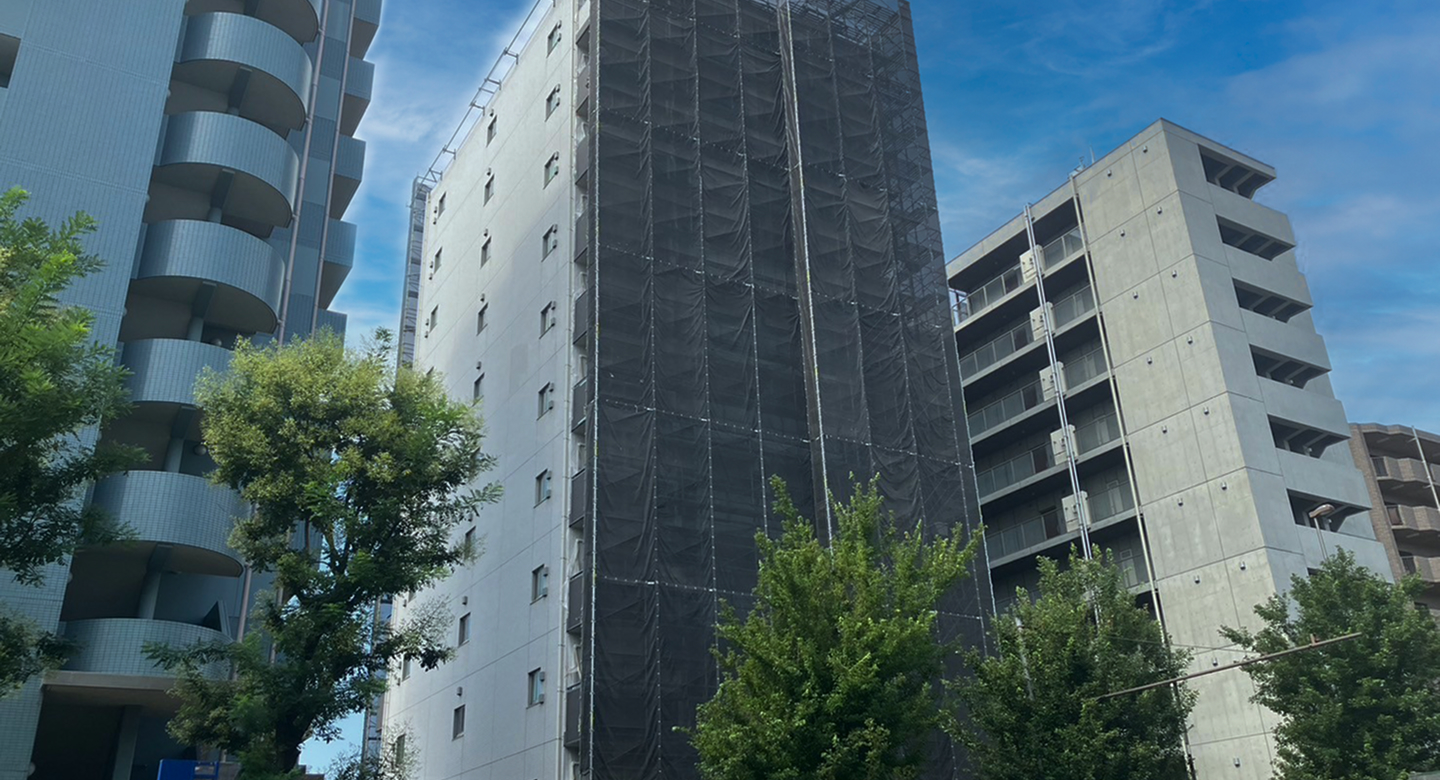 工事中のビルの写真