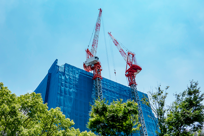 工事中の建物の写真